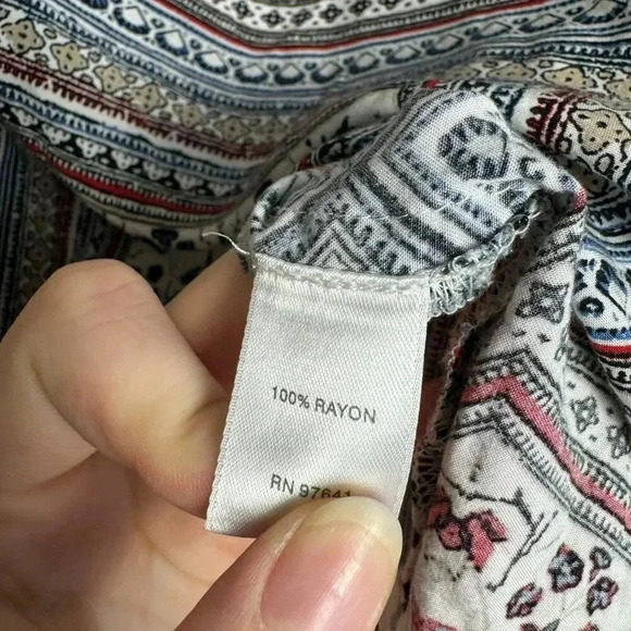 J Jill diamond pattern 3/4 sleeve blouse button back size medium A26 - Picture 8 of 10